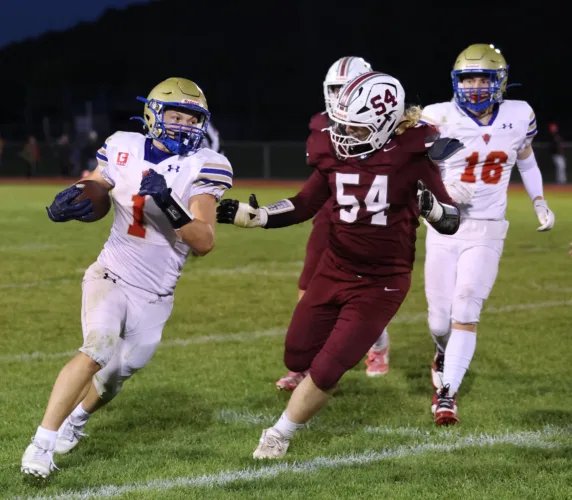 The Herd rumbles past Portville/C-R/B-R in C South
